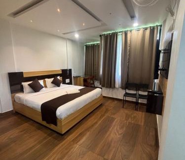 Vayittiri Resort | Guest Rated 10/10: Lush Hills with Pool and Restaurant