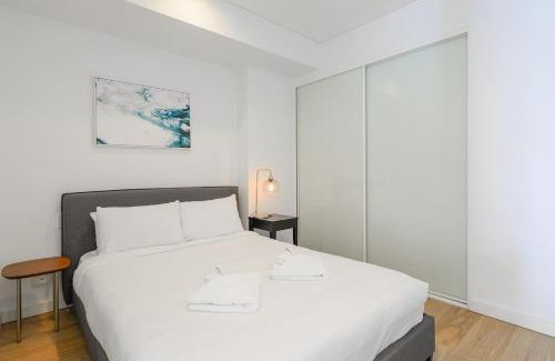 Surry Hills Apartment | Modern Sanctuary with Pet-Friendly Perks in Surry Hills