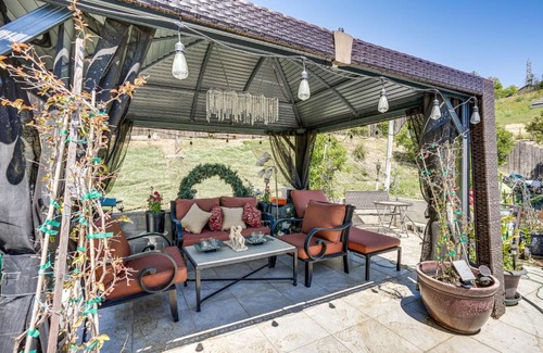Vallejo House | Cozy Vallejo Cottage Near Napa Wineries - Family Friendly