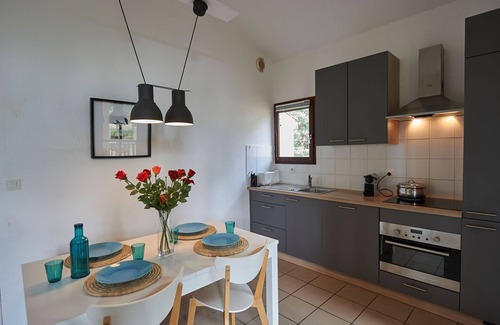 Salles Villa | Lush villa in a nature reserve with a castle