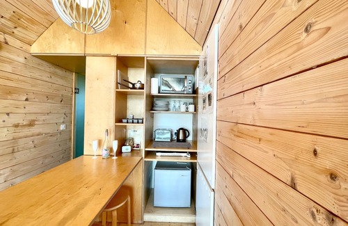 Brightlingsea Cottage | Experience Lushna Petite 2 at Lee Wick Farm Cottages