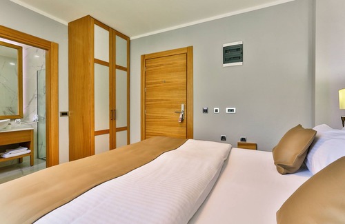Rozino Hotel | Experience Comfort at Lusso Mare by Aycon Hotel