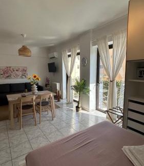 Rethymno Apartment | Cozy Lustitia Appartement - Child Friendly Retreat