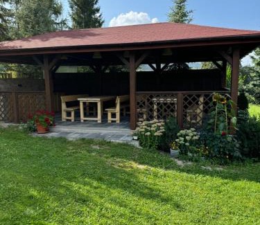 Relov House | Discover Lutra Montana: Family-Friendly Stay with Kitchen
