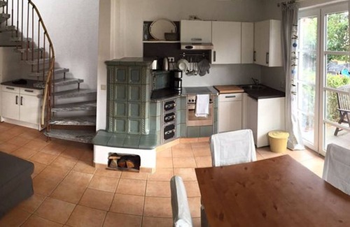 Vitte House | Cozy Luv Double House with Ocean View and Family-Friendly Amenities