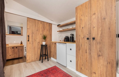 Adrasan Ski Chalet | Explore Luwi Life Concept: Pet-Friendly with Pool & Dining