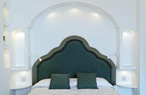 Liparlati Apartment | Lux 2BR Apartment in Positano View Terrace & Pool