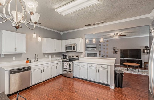 Frisco House | Lux 3-br Garage Gated Yard by The Star Frisco