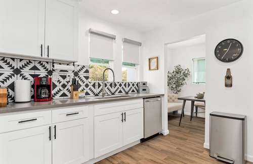 San Bernardino House | Ideal 4BR Retreat near NOS & Yaamava with Private Backyard