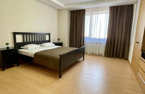 Nur-Sultan Apartment | Inviting Lux Apart Highvill C: Family-Friendly Getaway