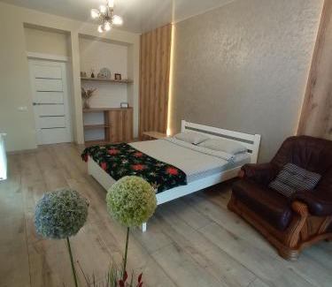 Rivne Apartment | Guest Rated: 9.6 at LUX Apartment & Центр, ЖК Театральний