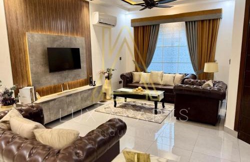 Mirpur House | Lux Aparts Holiday Home Citi Housing Jhelum