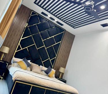 Mirpur House | Lux Aparts Holiday Home Citi Housing Jhelum