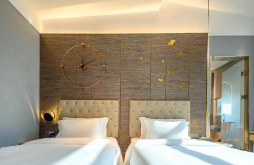 Central Business District Hotel | Pet-Friendly Lux Cabins Hotel in Shenzhen with Top Amenities