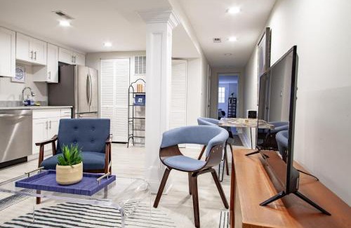 Park View Apartment | Cozy CoHi Cove - Steps from METRO and Vibrant Shopping