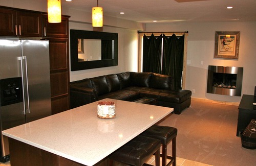 Frisco Condo | Deluxe Mountainside Condo with Pool and Lake View