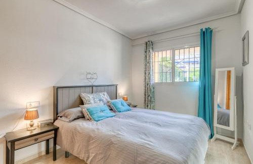 Puerto Marino House | Top-Rated Lux de Novamar with Oceanfront Pool in Gran Alacant