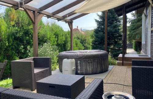 Parad Ski Chalet | Discover Comfort at Lux Faház with Hot Tub and Family Fun