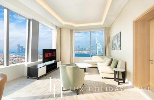 Palm Jumeirah Apartment | Mesmerizing Ocean Views at The Palm Tower Suite 4