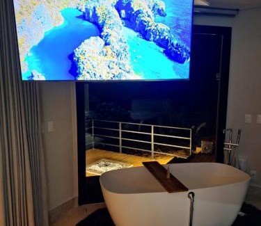 Jaboticatubas House | Experience Relaxation at Lux Lodge with Oceanfront Views