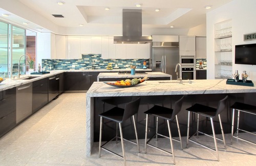 Vista Las Palmas House | Modern Family Retreat with Pool, Spa & Ocean Views