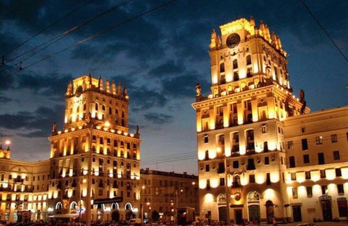 Minsk City Centre Apartment | Exceptional Stay at Nezavisimosti, 12 with Hot Tub Access