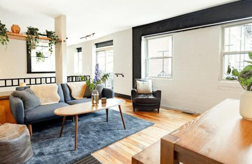 Pendleton Apartment | Pet-Friendly Parkside 1BR with Patio and Sun Deck
