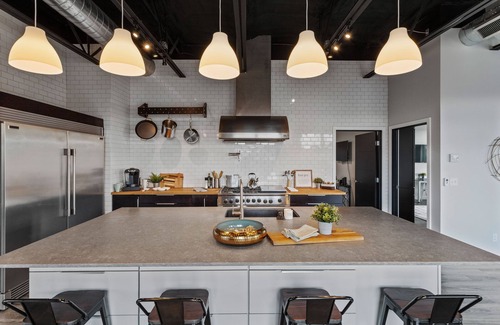 Olympia Apartment | Rooftop Penthouse: Ideal for Families and Large Gatherings