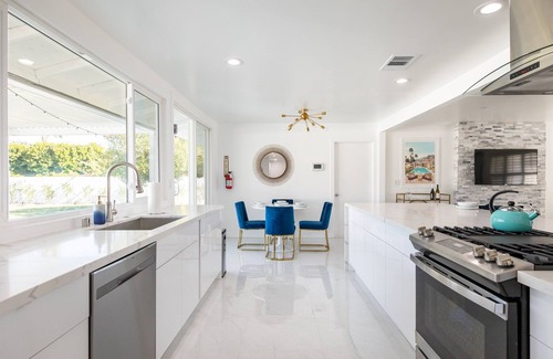Racquet Club West Villa | Inviting Salt Water Pool Spa Just Minutes from Downtown