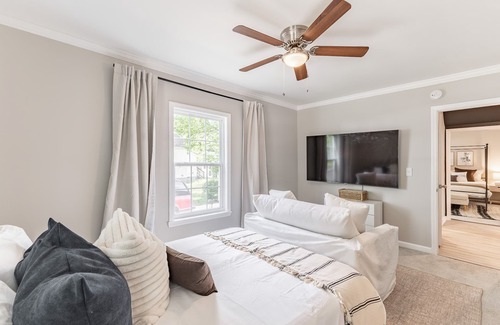 Huntsville House | Cozy Retreat in the Heart of Huntsville for Families & Pets