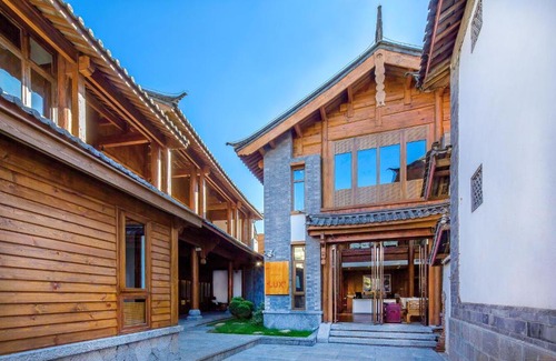 Dayan Old Town Hotel | Experience LUX* Tea Horse Road Lijiang: 5-Star Perfection