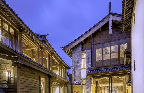 Dayan Old Town Hotel | Experience LUX* Tea Horse Road Lijiang: 5-Star Perfection