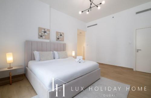 Dubai Apartment | Relaxing Oceanfront Stay at LUX The La Mer Suite 4