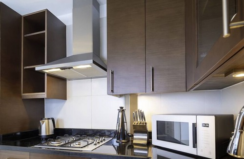 Business Bay Apartment | LUX The West Wharf Canal View Suite
