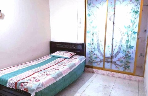 Uttara House | Cozy Single Bedroom Retreat in Banani Awaits You