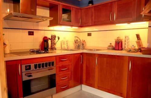 Jaen Apartment | Stylish ÁticoDúplex Steps from the Cathedral, Rated 9.3