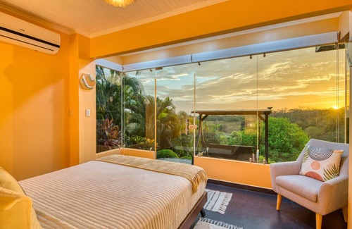 Nosara Resort | 𝑳𝒖𝒙𝒆 15BR Mansion » 4 Villas » 2 Pools » Retreats » Weddings » 24-7 Security