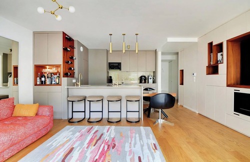 Clichy Apartment | LUXE 2-bedroom apartment with TERRACE and AC in charming 2min Paris