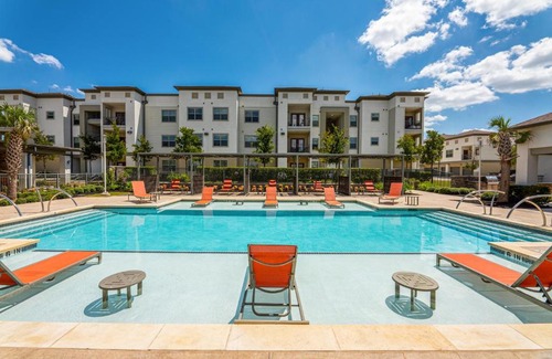Leander Apartment | Elegant 3B/2B Retreat - Pool, Gym & Pet Friendly Amenities
