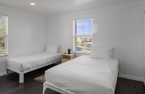 Victorville House | Modern 4BR Retreat in Victorville with Basketball & Firepit