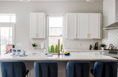 Italian Village House | Luxe 4BR w/Chef Kitchen | Walk to OSU + Downtown