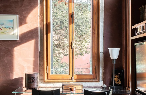 Cannaregio Apartment | Tranquil Escape at Palazzo Cannaregio - Guest Rated 9.8