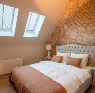 Sint-Annaland Apartment | Elegant Havenzicht Apartments with Oceanfront Views