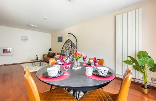 Wilrijk Apartment | Elegant Apartment with Parking & Garden in Wilrijk, Antwerp