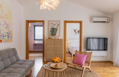 Przno Apartment | Guest Rated: Luxe Azure Residence with Oceanfront Pool