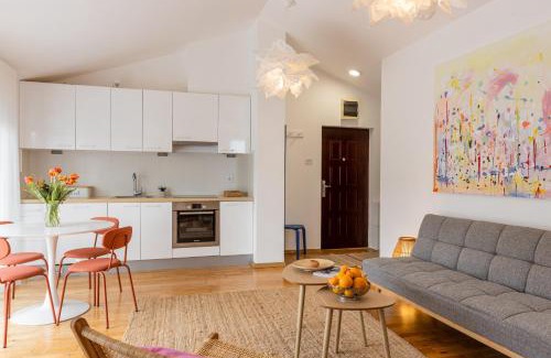 Przno Apartment | Guest Rated: Luxe Azure Residence with Oceanfront Pool