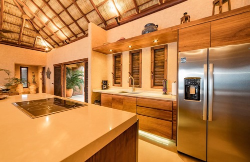 Santa Maria Huatulco Villa | Exclusive Oceanfront Beach Villa with Private Pool & Spa