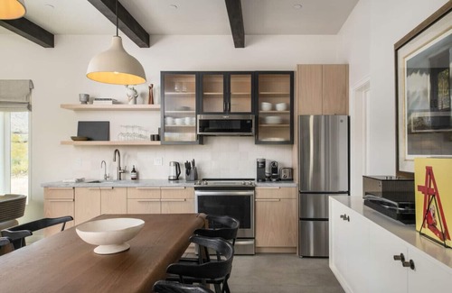 Joshua Tree House | Pet-Friendly Boulder Retreat Near JTNP with Top Amenities