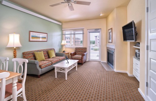 Long Beach Resort | Beachfront Condo with Pool & Spa in Oceanfront Resort