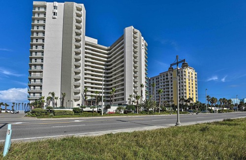 Daytona Beach Apartment | Ocean View Retreat at Daytona Beach Resort Awaits You!